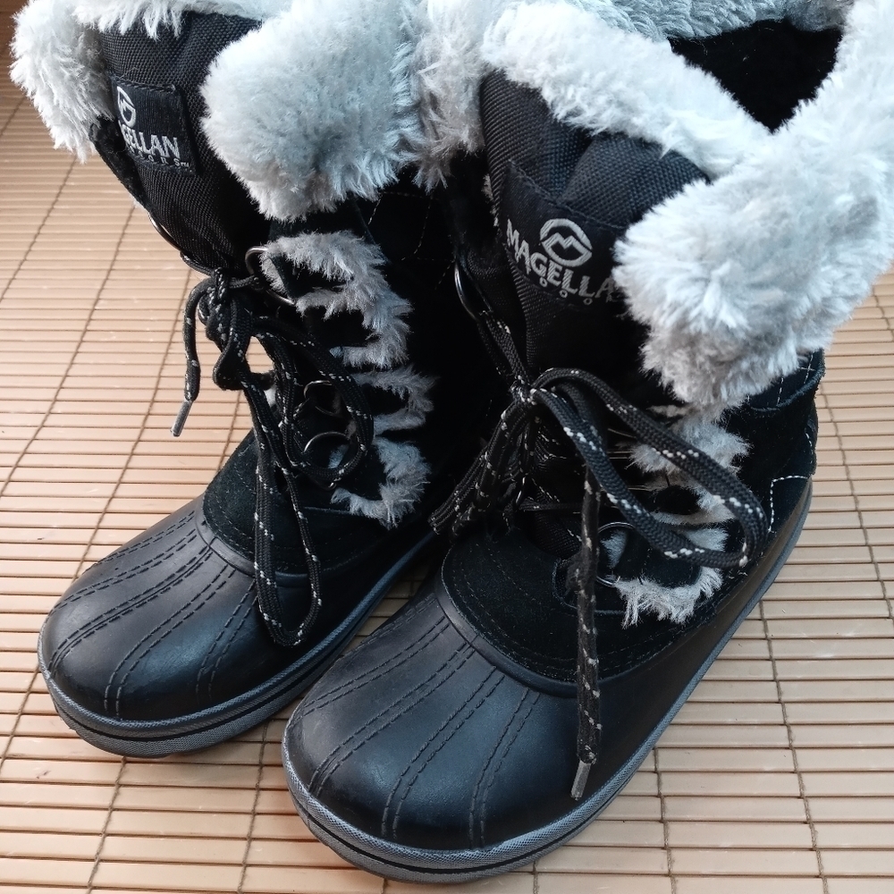 Magellan 200gm Thinsulate insulated Womens Black Suede Leather Faux Fur Collar L